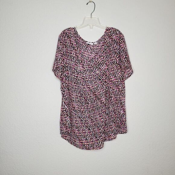 Kim Rogers Tops - KIM ROGERS light weight geo dot pink top blouse size L
